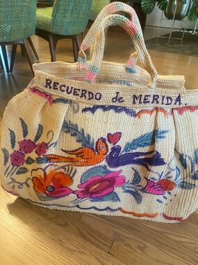 Handwoven Mérida Straw Tote Bag - Pink, Orange, Purple and Blue Flower Accents